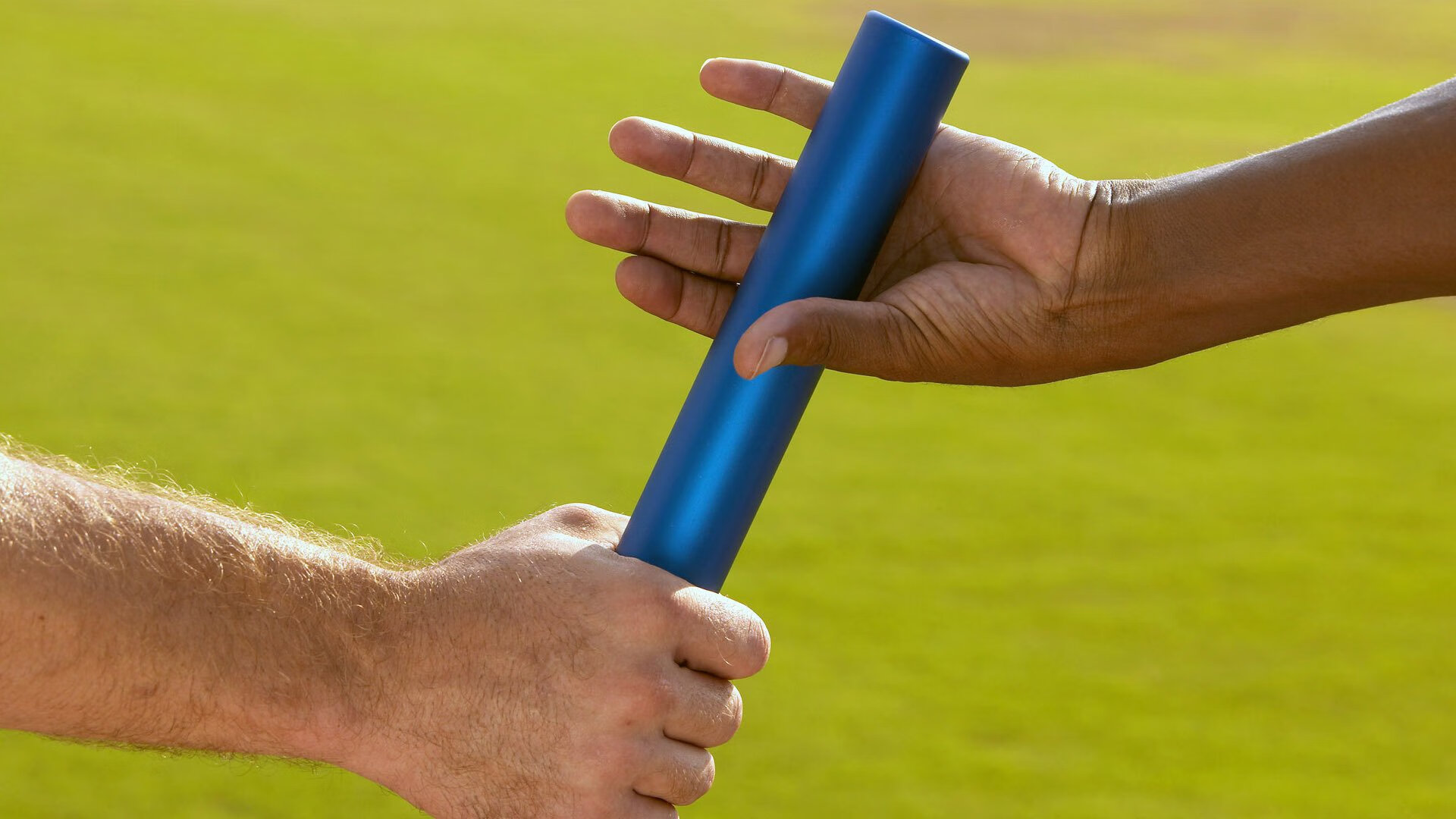 mk体育赛事资讯-欧洲足球联赛冠军悬念待解，赛季末激战正酣，欧洲足联欧洲联赛冠军